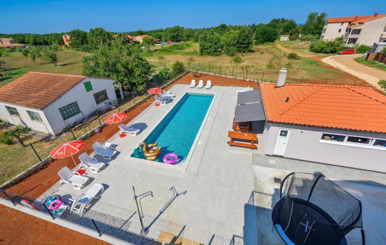 Apartmani Lucija Пореч Екстер'єр фото