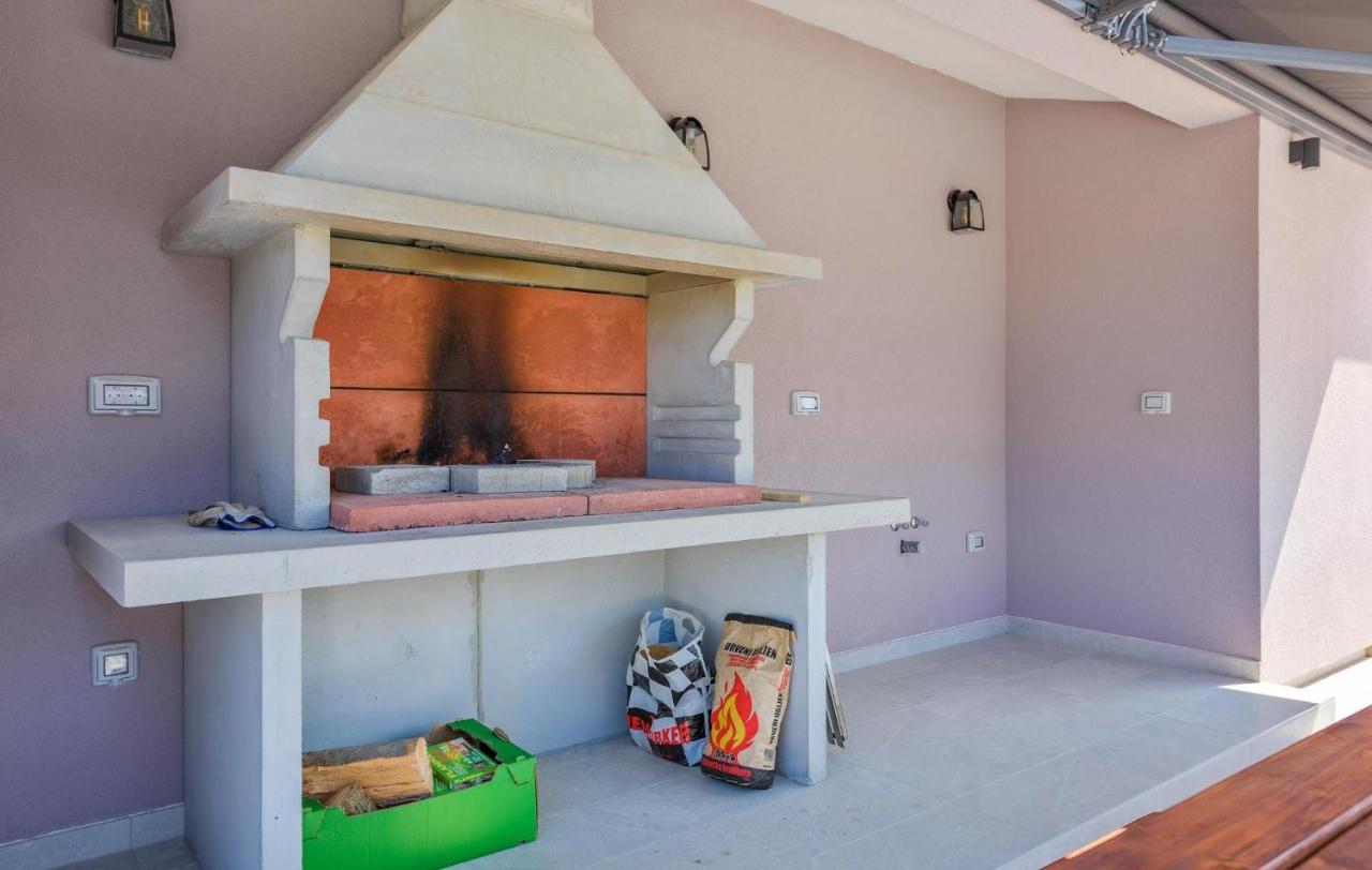 Apartmani Lucija Пореч Екстер'єр фото