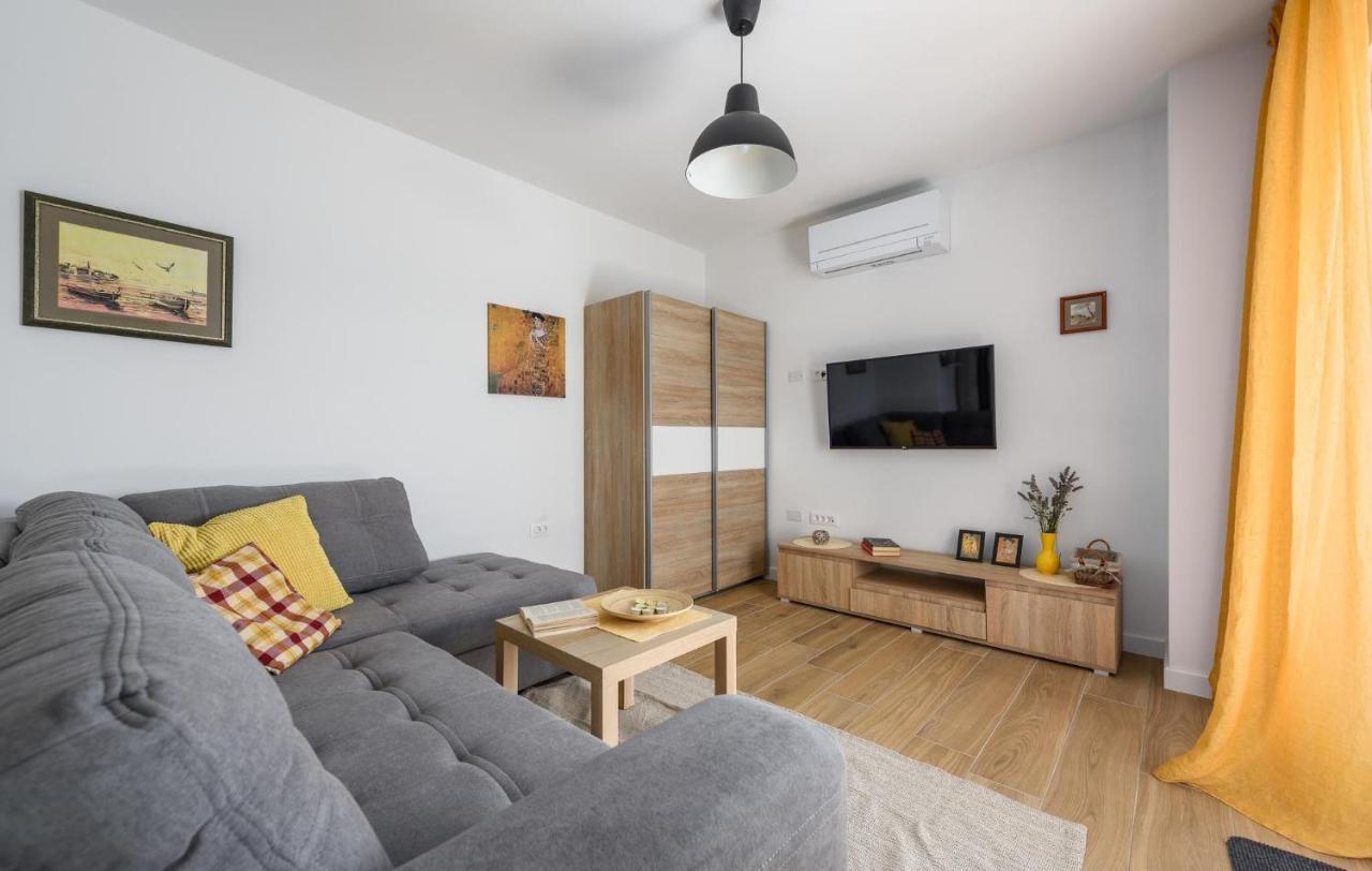 Apartmani Lucija Пореч Екстер'єр фото