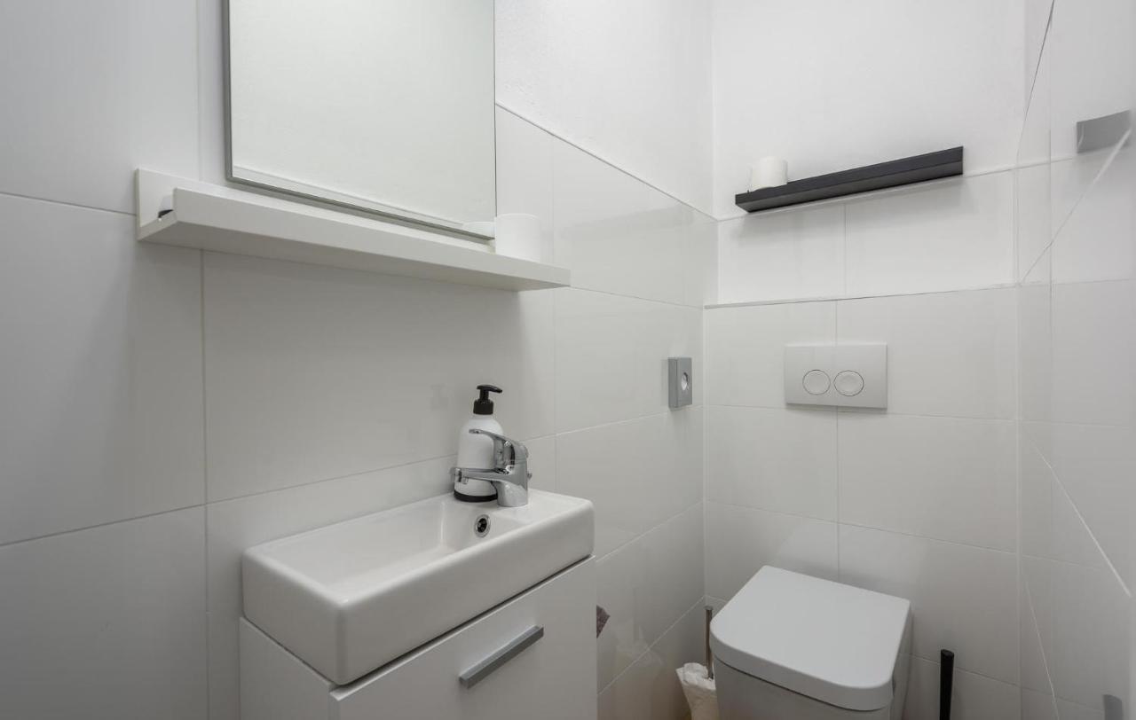 Apartmani Lucija Пореч Екстер'єр фото